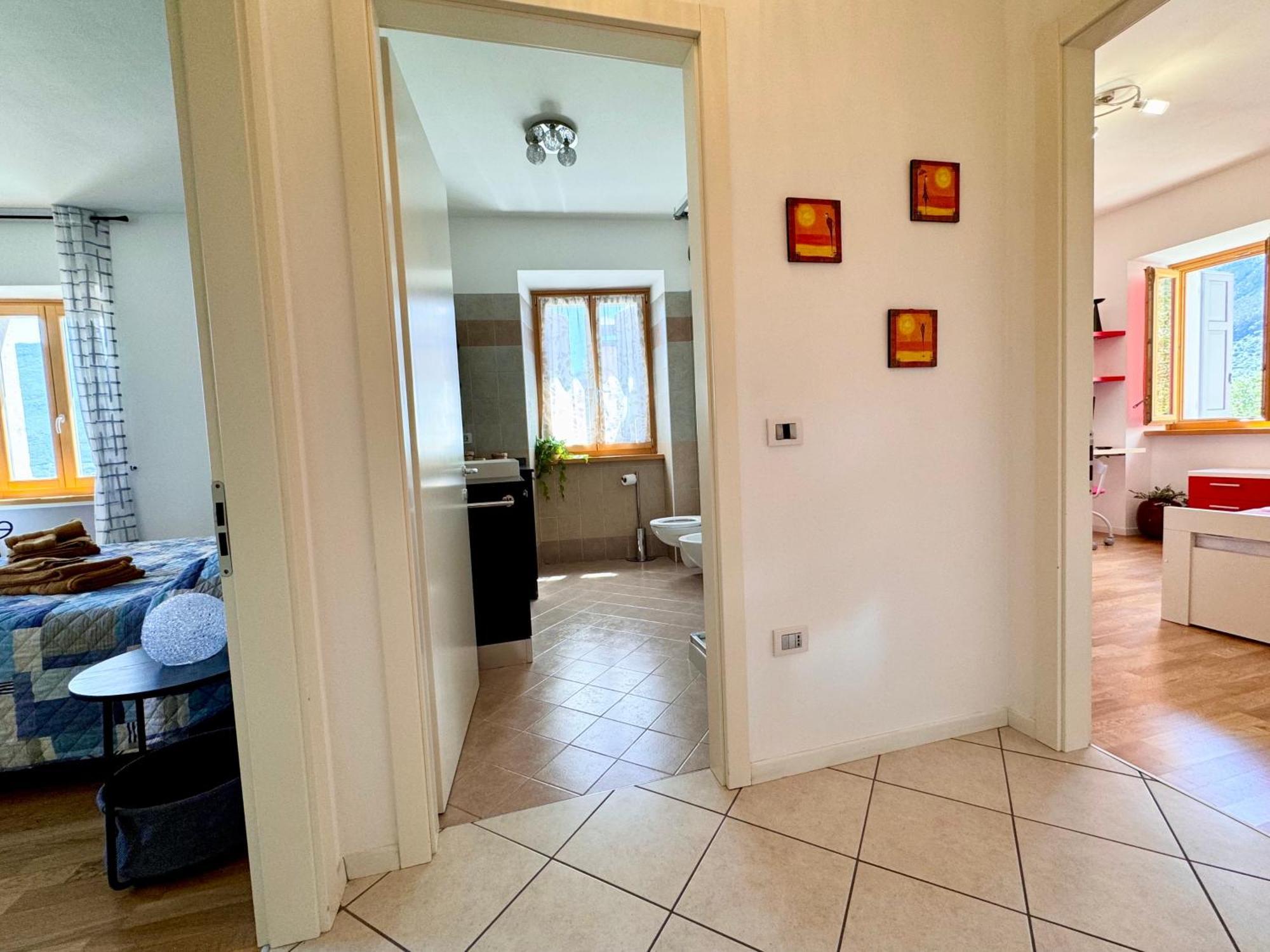 Das Rote Haus Ρίβα ντελ Γκάρντα Εξωτερικό φωτογραφία